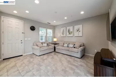 1663 Sylvia St, Hayward, CA 94545 - Photo 4