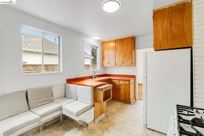 1431 Catherine Dr, Berkeley, CA 94702 - Photo 14
