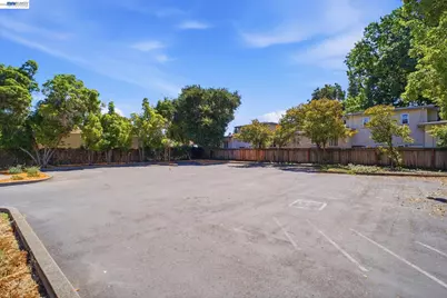 1325 B St, Hayward, CA 94541 - Photo 32