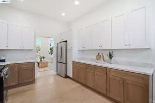 1325 B St, Hayward, CA 94541 - Photo 8
