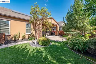 1033 Malbec Ln, Brentwood, CA 94513 - Photo 32