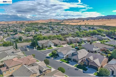 1033 Malbec Ln, Brentwood, CA 94513 - Photo 64