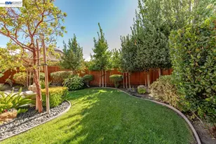 1033 Malbec Ln, Brentwood, CA 94513 - Photo 34