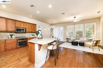 1033 Malbec Ln, Brentwood, CA 94513 - Photo 12
