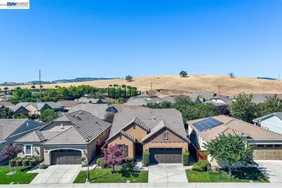 1033 Malbec Ln, Brentwood, CA 94513 - Photo 90