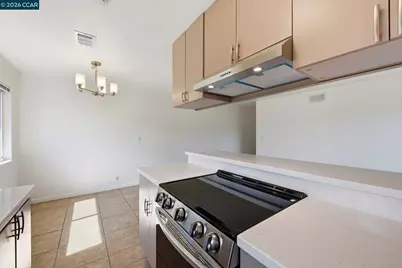 34732 Skylark Dr #4, Union City, CA 94587 - Photo 12