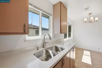 34732 Skylark Dr #4, Union City, CA 94587 - Photo 10