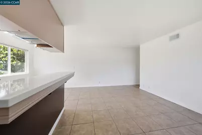34732 Skylark Dr #4, Union City, CA 94587 - Photo 4