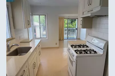 2615 Humboldt Ave, Oakland, CA 94602 - Photo 32