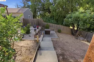 3917 Columbian Dr, Oakland, CA 94605 - Photo 34