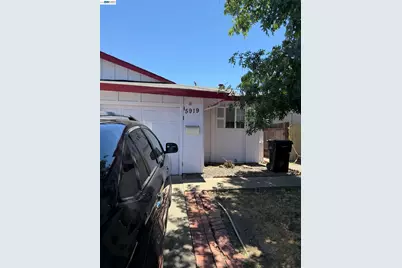 5917 Clover Manor Way, Sacramento, CA 95824 - Photo 2