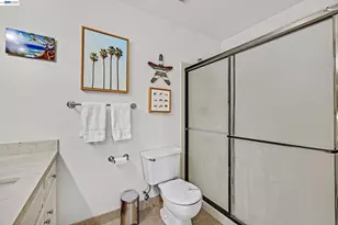 13725 Seagate Dr, San Leandro, CA 94577 - Photo 24