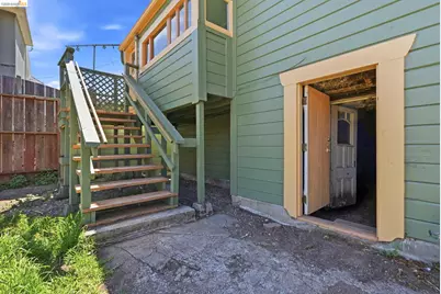 956 53rd St, Oakland, CA 94608 - Photo 42