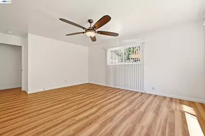 10160 Crow Canyon Rd, Castro Valley, CA 94552 - Photo 14