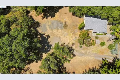 10160 Crow Canyon Rd, Castro Valley, CA 94552 - Photo 34