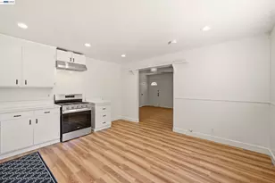 10160 Crow Canyon Rd, Castro Valley, CA 94552 - Photo 10