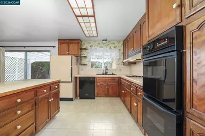 5218 Camino Alta Mira, Castro Valley, CA 94546 - Photo 16