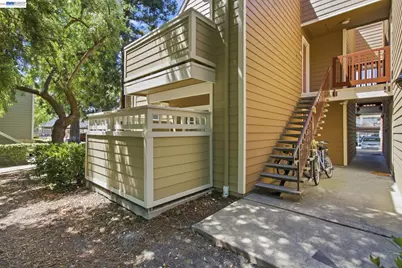 150 Reflections Dr #25, San Ramon, CA 94583 - Photo 2