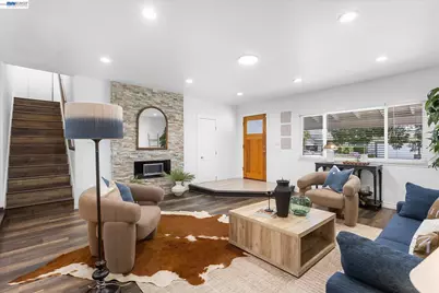 6760 Maple Dr, Dublin, CA 94568 - Photo 8