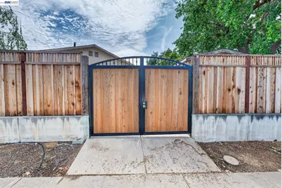 1147 Lomitas Ave, Livermore, CA 94550 - Photo 54