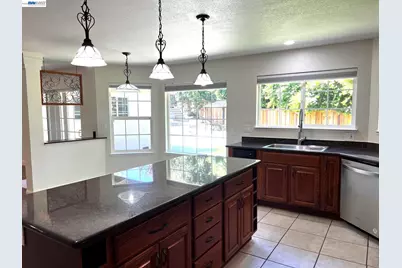 1147 Lomitas Ave, Livermore, CA 94550 - Photo 10