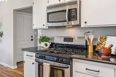 2328 Carquinez Ave, El Cerrito, CA 94530 - Photo 26