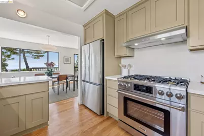 955 Galvin Dr, El Cerrito, CA 94530 - Photo 26