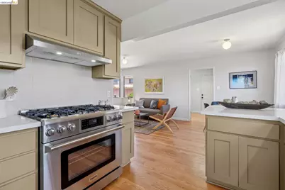 955 Galvin Dr, El Cerrito, CA 94530 - Photo 30