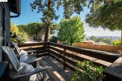 7848 Hillmont Dr, Oakland, CA 94605 - Photo 2
