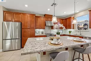 2836 Stringham Wy, Dublin, CA 94568 - Photo 2