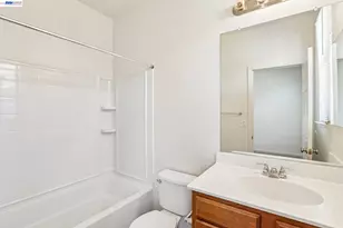 131 Burbank St, Hayward, CA 94541 - Photo 26