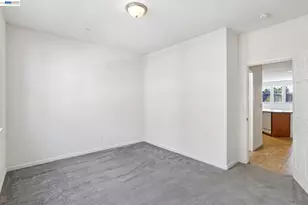 131 Burbank St, Hayward, CA 94541 - Photo 14