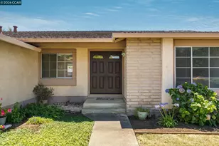 4975 Silverado Dr, Fairfield, CA 94534 - Photo 4