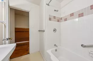 21 Monte Vista Rd, Orinda, CA 94563 - Photo 12