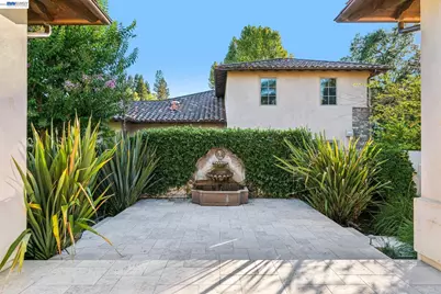 1439 Vine Ln, Alamo, CA 94507 - Photo 10