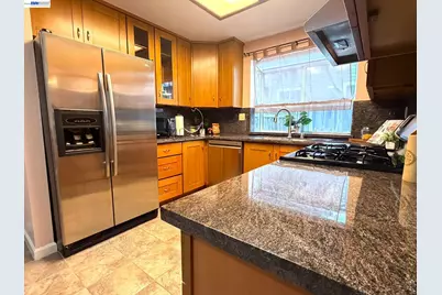 11651 Rolling Hills Pl, Dublin, CA 94568 - Photo 8