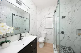 1043 18th St, Oakland, CA 94606 - Photo 28