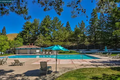 421 Stoneybrook Ct, Danville, CA 94506 - Photo 38