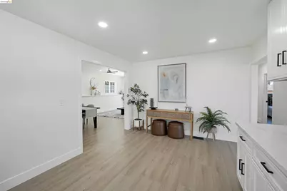 1090 Central Blvd, Hayward, CA 94542 - Photo 20