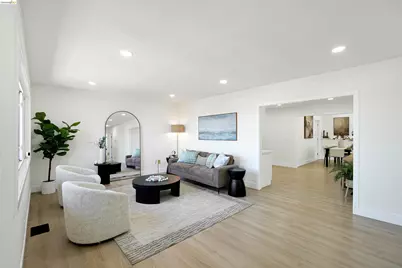 1090 Central Blvd, Hayward, CA 94542 - Photo 10