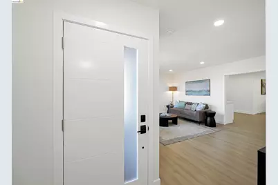 1090 Central Blvd, Hayward, CA 94542 - Photo 8