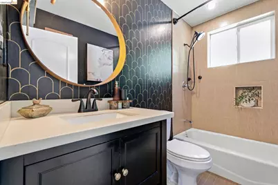 7308 Hillmont, Oakland, CA 94605 - Photo 24