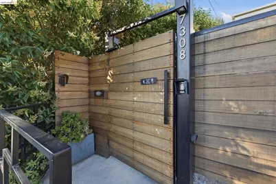 7308 Hillmont, Oakland, CA 94605 - Photo 2