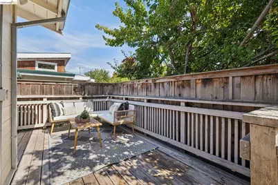 2421 9th St, Berkeley, CA 94710 - Photo 42