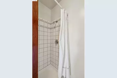 2421 9th St, Berkeley, CA 94710 - Photo 28