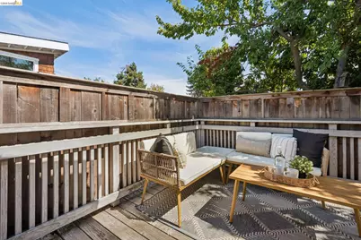 2421 9th St, Berkeley, CA 94710 - Photo 38