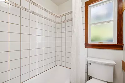 2421 9th St, Berkeley, CA 94710 - Photo 44