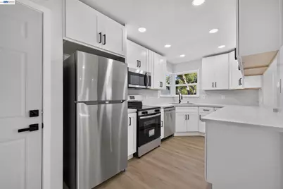 19515 Western Blvd, Hayward, CA 94541 - Photo 22