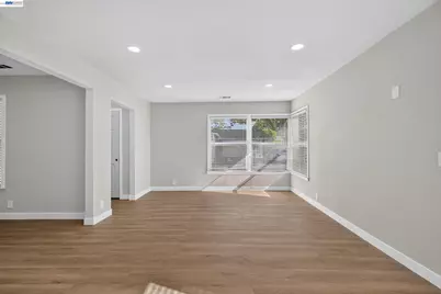 19515 Western Blvd, Hayward, CA 94541 - Photo 18