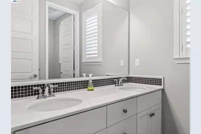 5030 Brook Valley Loop, San Jose, CA 95136 - Photo 22